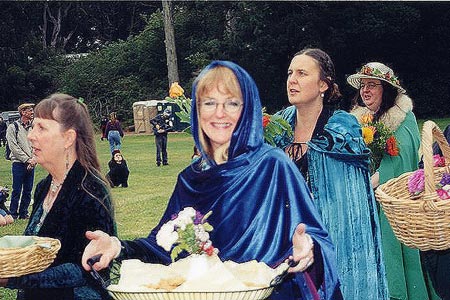 Lady Libery offering bearers
